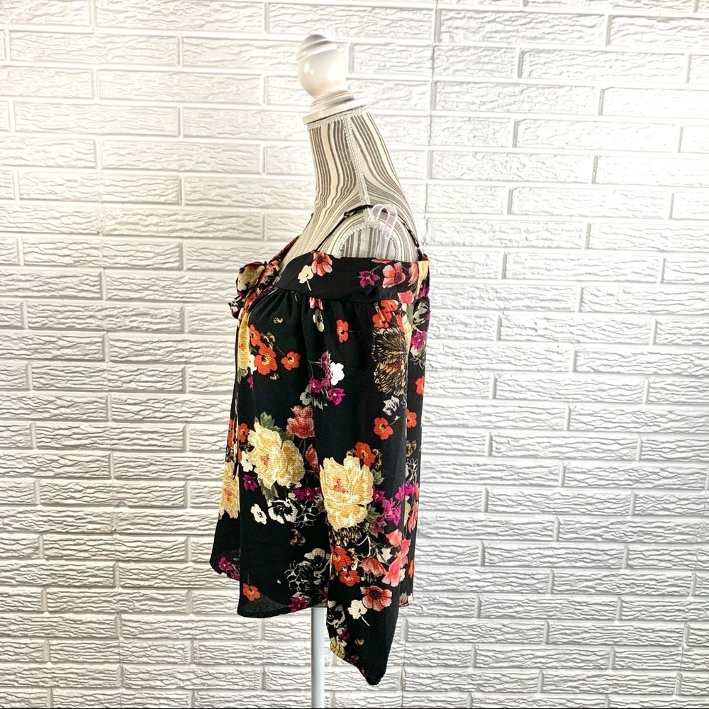 Staccato Multicolored Floral Cold Shoulder Top - Picture 6 of 7